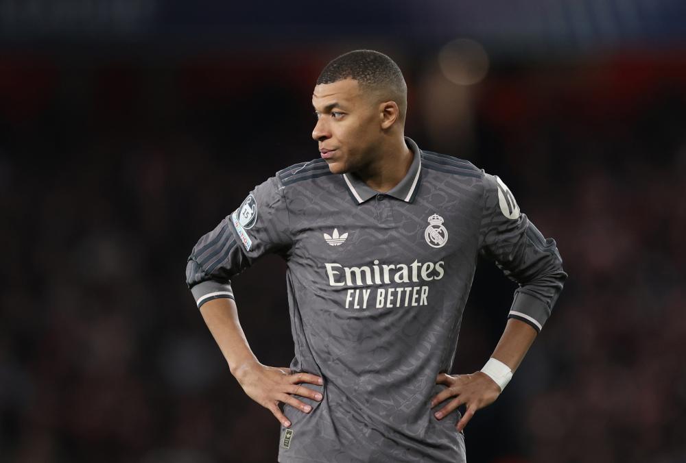 他在关键时 他在关键时