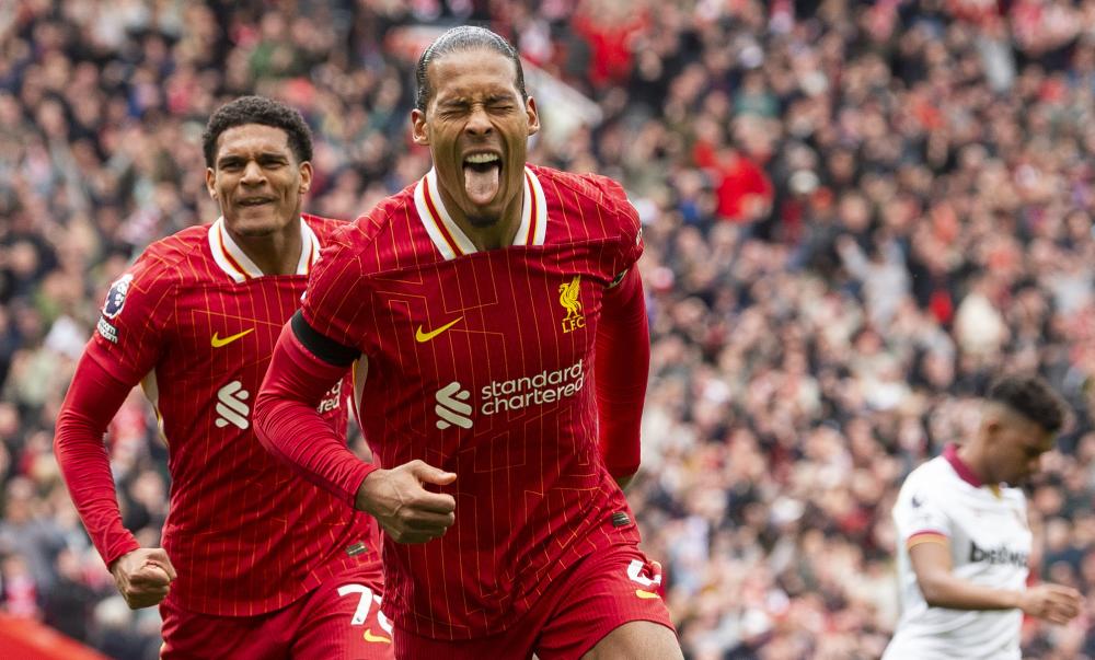 中超第7輪深圳隊2-3天津津門虎 巴頓梅開二度郜林破門難救主.